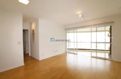 Apartamento de 04 dormitórios, 2 suítes próximo ao metrô saúde.