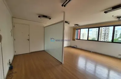 Sala comercial com 1 vaga de garagem na avenida fagundes filho.