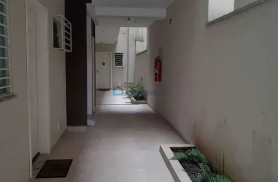 Apartamento térreo, próximo metrô santa cruz, semi novo, sem vaga.