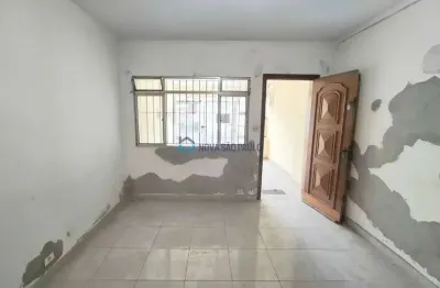 Sobrado à venda no jardim prudência com 2 dormitórios, quarto externo e 1 vaga.