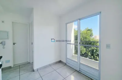 Apartamento à venda, com 2 quartos, sacada, no ipiranga, próximo ao metrô.