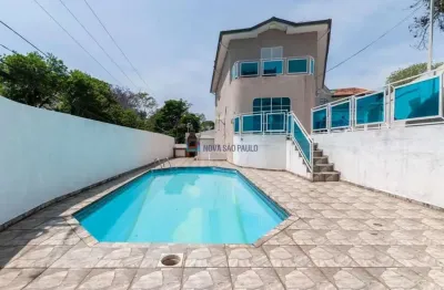 Casa à venda com 4 quartos, 1 suíte, 6 vagas no jardim da saúde.