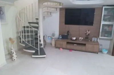 Sobrado 3 dormitorios na vila mariana, 2 vagas, quintal. 124m2.