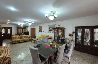 Sobrado à venda com 4 quartos com suítes  529m2 - Jabaquara (Zona Sul).