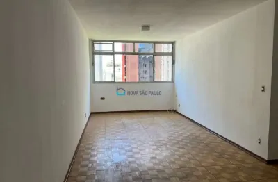 Apartamento amplo à venda no Jardim Paulista, 120 m², 3 dormitórios, 1 vaga, depósito