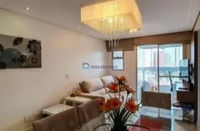 Apartamento 2 dormitórios e 2 vagas à venda na vila gumercindo.