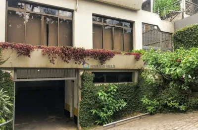 Sobrado Comercial à venda no Planalto Paulista | 7 Salas | 9 Vagas