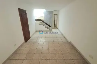 Sobrado à venda no Jardim Prudência 2 quartos, 2 vagas cobertas e 120m².