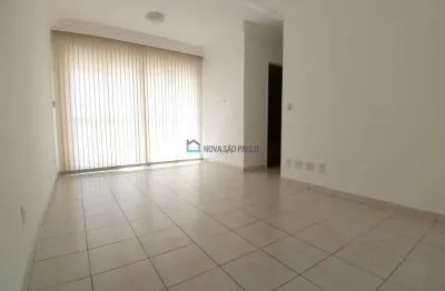Apartamento à venda de 55m², 2 dormitórios, 1 vaga, bairro Saúde.