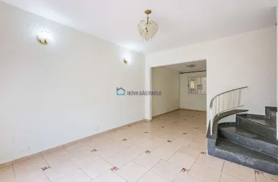 Casa com 3 quartos à venda na Rua Mennucci, --, Jabaquara, São Paulo