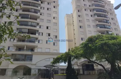 Apartamento impecável, planejado, varanda, deposito! 500 m, 6 minutos a pé ao metrô imigrantes