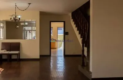 Casa no planalto paulista | 3 quartos | 1 suíte | 4 vagas