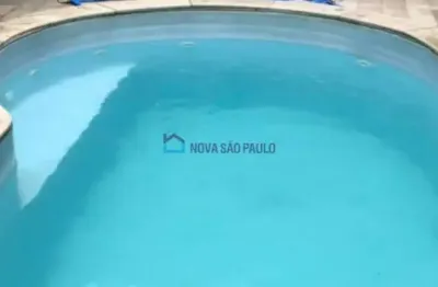 Sobrado com 4 dormitórios, 2 suítes,  piscina no jardim da saúde.