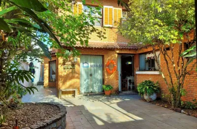 Casa sobrado| venda| moema|4 quartos| 2 suítes| 280 m²|4 vagas| r$ 2.960.000