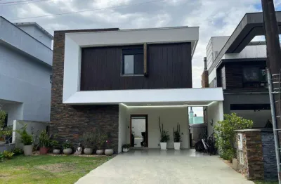 Casa de condomínio 4 dormitórios à venda no Bairro Condomínio Buena Vista com 290 m² de área privativa - 2 vagas de garagem