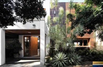 Casa 4 dormitórios à venda no bairro vila assunção com 900 m² de área privativa - 4 vagas de garagem