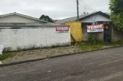 Casa em alvenaria com excelente terreno, quitado, medindo 466.86 - esquina com a r. crescencio batista, próximo av. maringá em pinhais;
