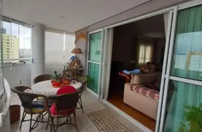 Desfrute do melhor de rudge ramos em um confortável apartamento no décimo primeiro andar com vista de frente. .