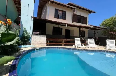 Sobrado no praia da enseada com 3 quartos para venda, 171 m²