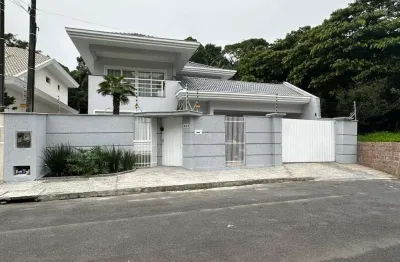 Casa com 5 quartos à venda no América, Joinville 