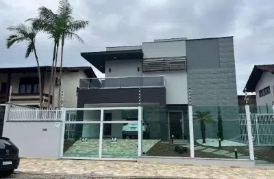 Casa com 3 quartos à venda no Bucarein, Joinville 