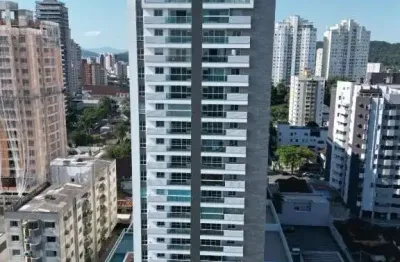 Apartamento no centro com 2 quartos para venda, 77 m²