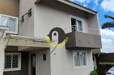 Sobrado em condomínio de 128,00m², 3 dormitórios, à venda no bairro uberaba curi