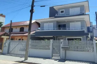 Sobrado com 4 dormitórios à venda, 218 m² por r$ 1.300.000,00 - brasília - itapoá/sc