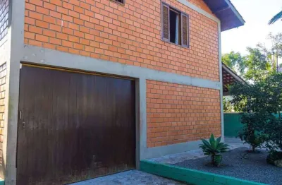 Sobrado com 4 dormitórios à venda, 214 m² por r$ 820.000,00 - praia das palmeiras - itapoá/sc