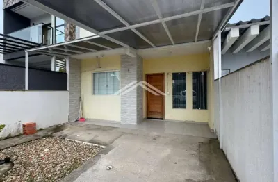 Casa com 02 quartos para locação, localizado no bairro São José - Itapoá SC