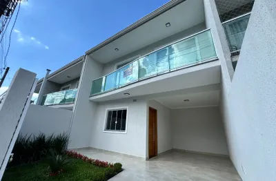 Sobrado com 3 Quartos e 2 banheiros à Venda no bairro Afonso Pena