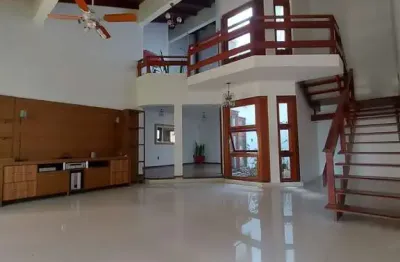 Casa com 4 quartos para alugar no Jardim Planalto, Porto Alegre 