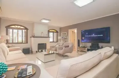 Casa com 3 quartos à venda no Jardim Planalto, Porto Alegre 