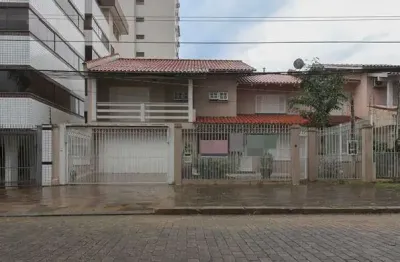 Casa com 3 quartos à venda no Jardim Planalto, Porto Alegre 