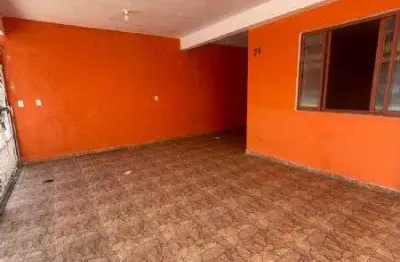 Encantadora casa à venda - conforto e praticidade em excelente localização!