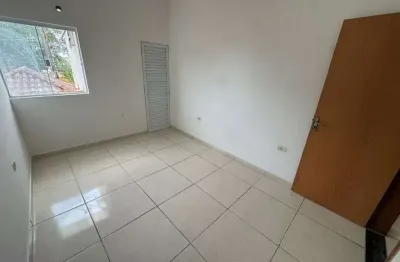 Casa com 3 dormitórios para alugar, 74 m² por R$ 2.400,01/mês - Castelo - Santos/SP
