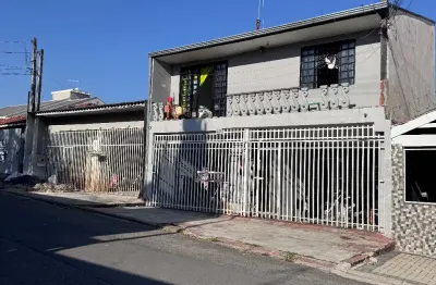 Casa com 4 quartos à venda na Rua Lina Maria Martins Moreira, Pinheirinho, Curitiba