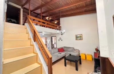 Casa com 3 quartos à venda na Rua Santa Alves Petra, 260, Emiliano Perneta, Pinhais