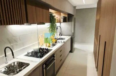 Apartamento 2 dormitórios com suíte e sacada com churrasqueira – a 2 minutos do Parque Bacacheri