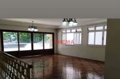 Casa Sobreposta Alta 3 Dormitórios e escritório na Ponta da Praia Locação