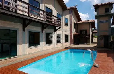 Casa em condomínio fechado com 4 quartos à venda na cachoeira três marias, 100, vale do rio cachoeira, piracaia por r$ 980.000