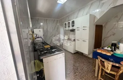 Casa com 2 quartos à venda na hortênsia, 228, vila mariza mazzei, são paulo por r$ 680.900