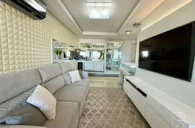 Apê lindo de 2 dormitórios com suíte totalmente mobiliado!
