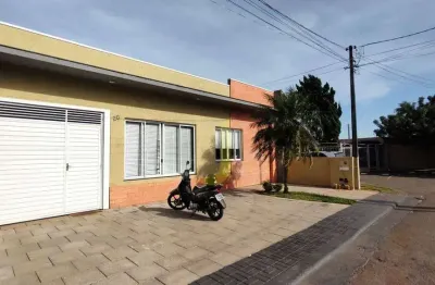 Casa com 5 dormitóriosem condomínio fechado no country