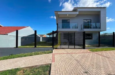 Sobrado com 15 m de frente, 01 suíte mais 02 quartos e uma ampla sobra de terreno