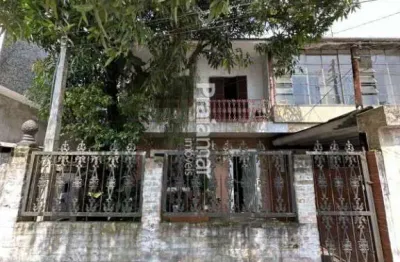 *precisa fazer inventário* sobrado 03 dorms | 01 suite | 02 vagas | centro - s.v