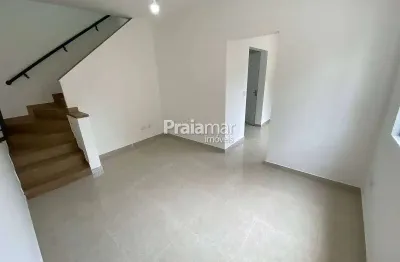 Sobrado 02 dorm. / 103 m² / 03 vagas de garagem / jardim guassú / são vicente /sp