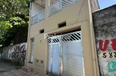 Casa sobrado | 02 dorm | 131m² | 01 vaga de garagem | vila margarida - são vicente.