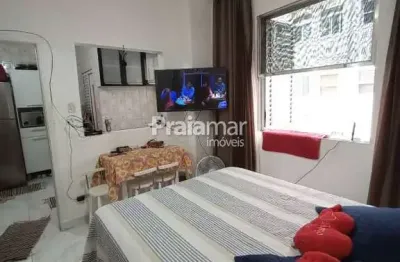 Kitnet metros da praia i ótima localização i 32 mts2 i garagem só pra moto i portaria 24 hs