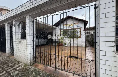 Casa térrea com edicula | 02 dorm | 02 vagas de garagem | 10 x 34 | jardim guassu - são vicente.